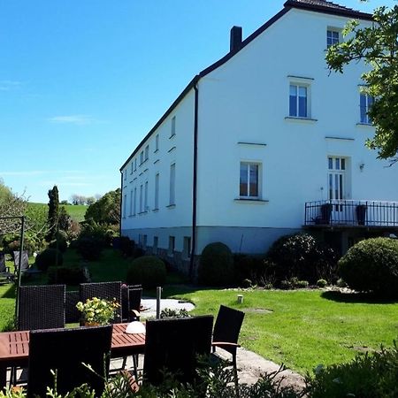Altes Bauernhaus Im Gruenen Steffenshagen ภายนอก รูปภาพ